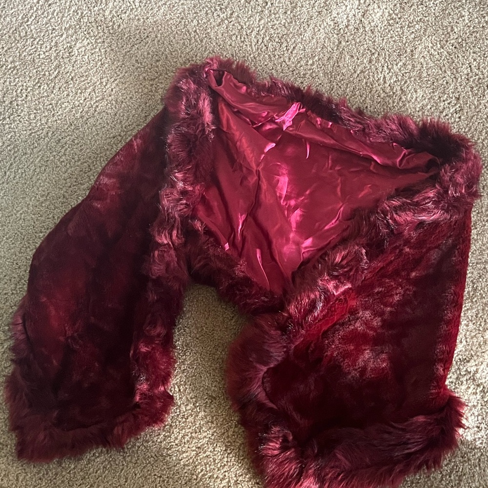 Plush Burgundy Faux Fur Shawl